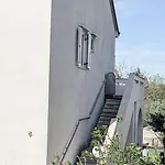 Fuer 4 Personen Ca- 75 M² In Punat- Adriakues By Interhome