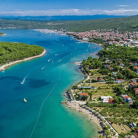Fuer 4 Personen Ca- 75 M² In Punat- Adriakues By Interhome Apartment *