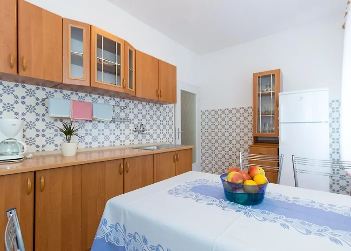 Lägenhet Fuer 4 Personen Ca- 75 M² In Punat- Adriakues By Interhome
